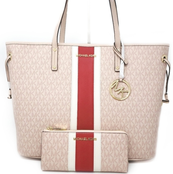 Michael Kors Handbags - ⚠️LAST ONE⚠️ Michael Kors Jet Set Large Tote SET